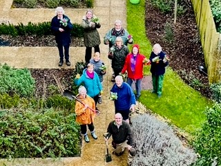 GARDENING GROUP – HELPING THE COMMUNITY